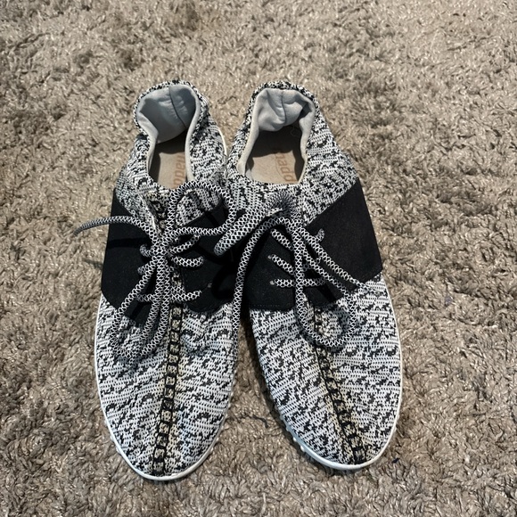 Steve Madden Shoes - Steve Madden Black and White Sneakers